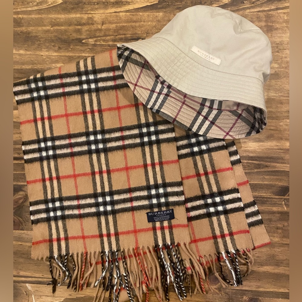 AUTHENTIC Classic Burberry cashmere scarf and reversible rain hat.